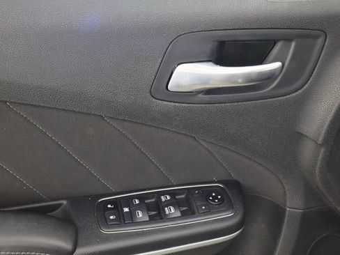 Used 2021 Dodge Charger SXT RWD image 13