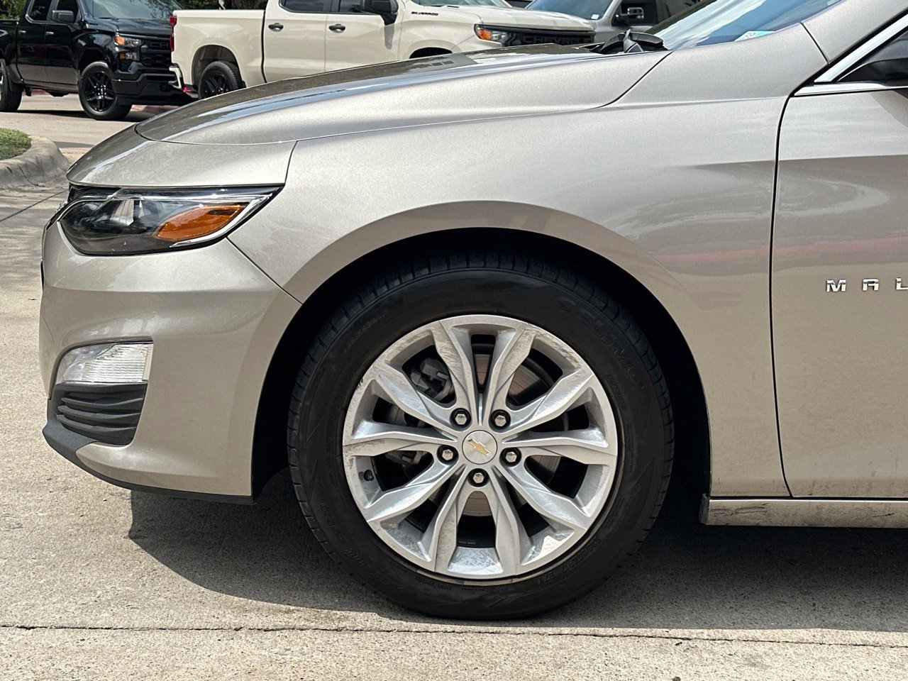 Used 2024 Chevrolet Malibu LT FWD image 25