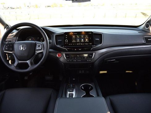 New 2025 Honda Ridgeline RTL image 8