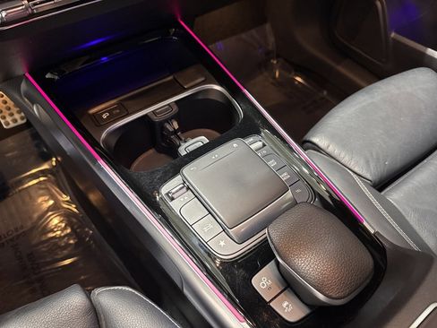 Used 2021 Mercedes-Benz GLB 35 AMG 4MATIC w/ Premium Package image 16