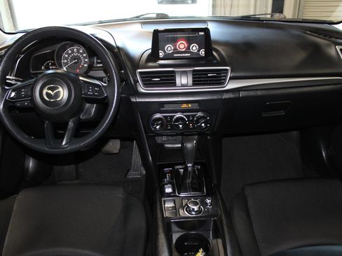 Used 2017 MAZDA MAZDA3 Sport FWD image 12