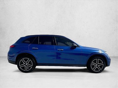 Used 2026 Mercedes-Benz GLC 300 image 5