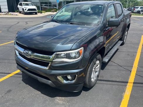 Used 2018 Chevrolet Colorado LT w/ LT Convenience Package AWD/4WD image 2