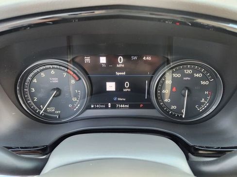 Used 2024 Cadillac XT5 Premium Luxury w/ Technology Package AWD/4WD image 32
