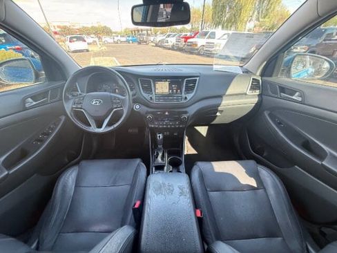Used 2016 Hyundai Tucson Limited w/ Option Group 03 FWD image 19