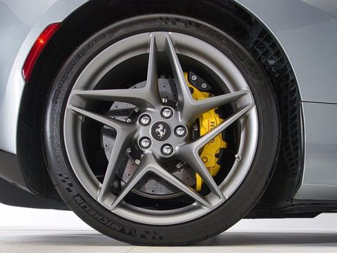 Used 2021 Ferrari F8 Tributo RWD image 17