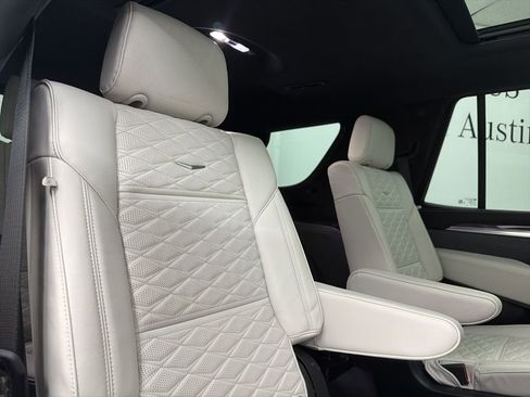 Used 2025 Cadillac Escalade V w/ LPO, Floor Liner Package AWD/4WD image 29