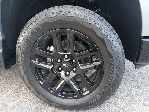 New 2026 Chevrolet Silverado 1500 LT Trail Boss w/ Safety Package AWD/4WD image 5