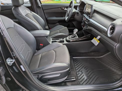 Used 2024 Kia Forte GT-Line w/ GT-Line Premium Package FWD image 37