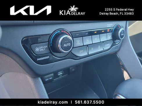 Certified 2020 Kia Niro LXS image 21