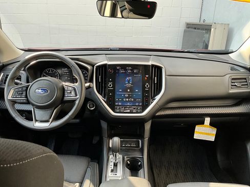 Used 2025 Subaru Ascent Premium image 7
