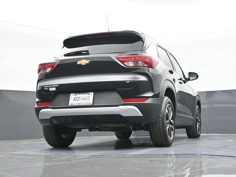 Used 2025 Chevrolet TrailBlazer LT AWD/4WD image 44