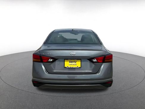 Used 2026 Nissan Altima 2.5 SV FWD image 10