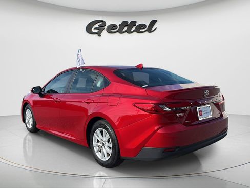 Used 2025 Toyota Camry LE w/ Convenience Package FWD image 7