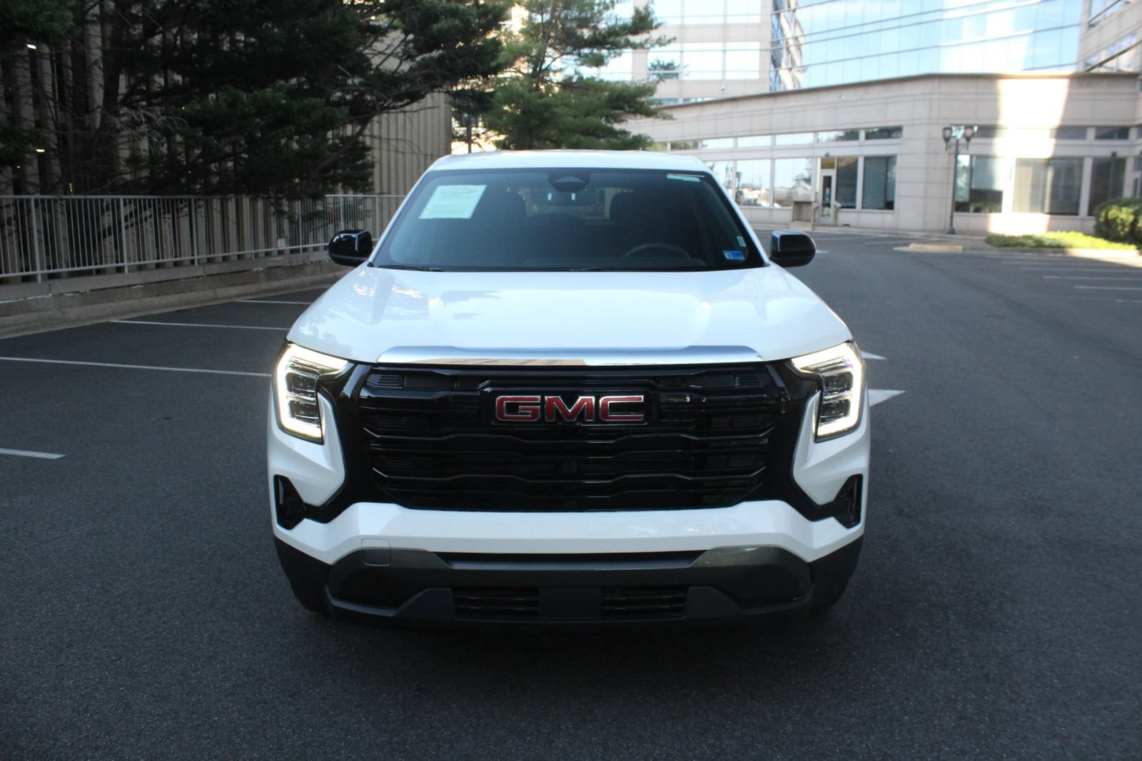 Used 2026 GMC Terrain Elevation FWD image 3