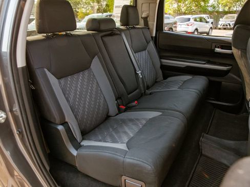 Used 2020 Toyota Tundra SR5 w/ SR5 Upgrade Package AWD/4WD image 12
