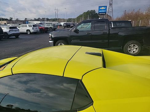 Used 2021 Chevrolet Corvette Stingray Preferred Conv w/ Z51 Performance Package image 17