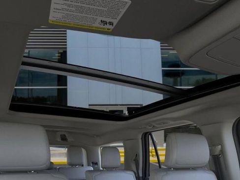 New 2025 Ford Expedition Active image 22