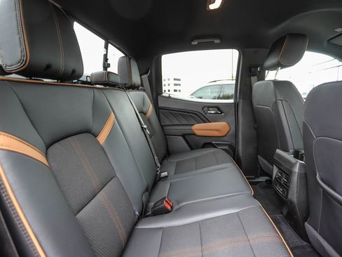 Used 2024 GMC Canyon AT4 w/ Canyon Safety Plus Package AWD/4WD image 25