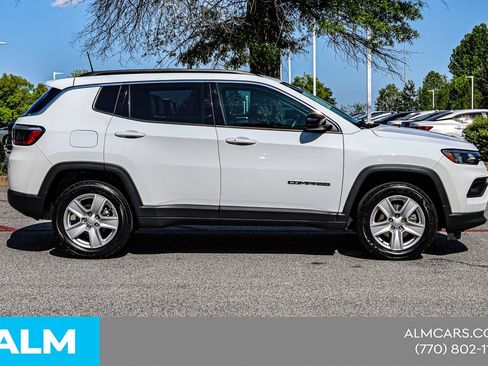 Used 2022 Jeep Compass Latitude w/ Convenience Group AWD/4WD image 10