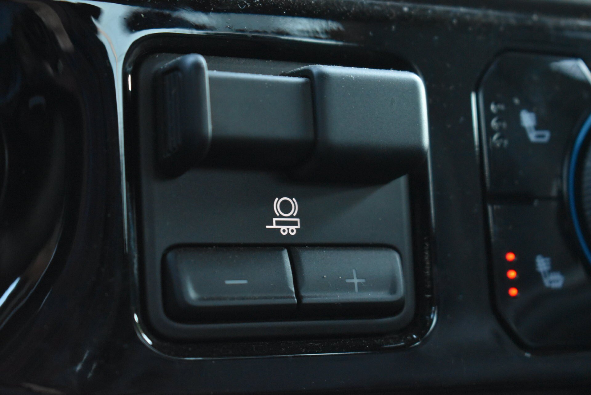 Used 2026 Chevrolet Silverado 1500 LT AWD/4WD image 29