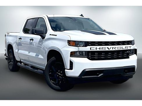 Used 2022 Chevrolet Silverado 1500 Custom w/ Rally Edition AWD/4WD image 3