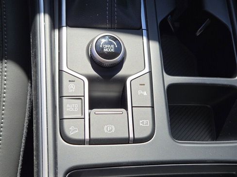 New 2026 Kia Sorento S FWD image 16