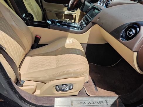 Used 2016 Jaguar XJ L Portfolio RWD image 44