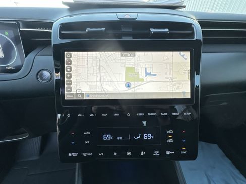 Used 2024 Hyundai Tucson N Line image 14