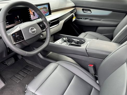 New 2025 Nissan Murano SL image 7