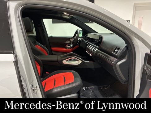 Used 2026 Mercedes-Benz GLE 53 AMG 4MATIC Coupe image 26