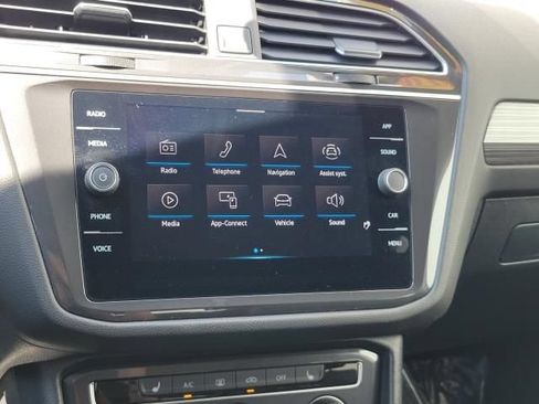 Used 2024 Volkswagen Tiguan Wolfsburg Edition AWD/4WD image 19