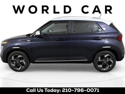 New 2025 Hyundai Venue Limited image 4