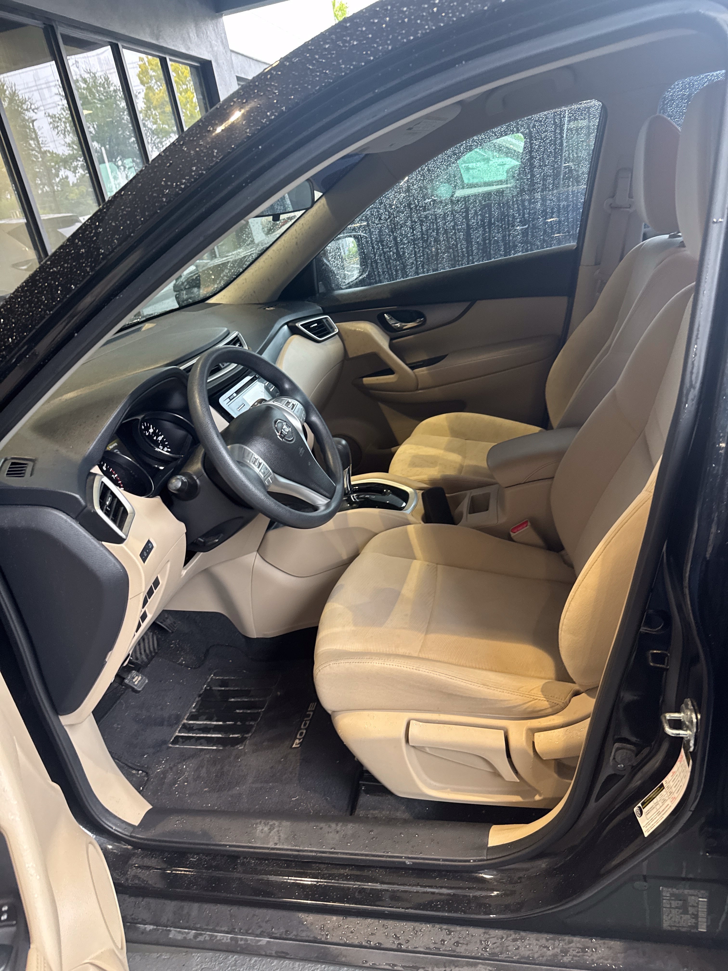 Used 2016 Nissan Rogue S FWD image 6