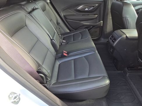 Used 2024 GMC Terrain SLT w/ Infotainment Package II AWD/4WD image 22