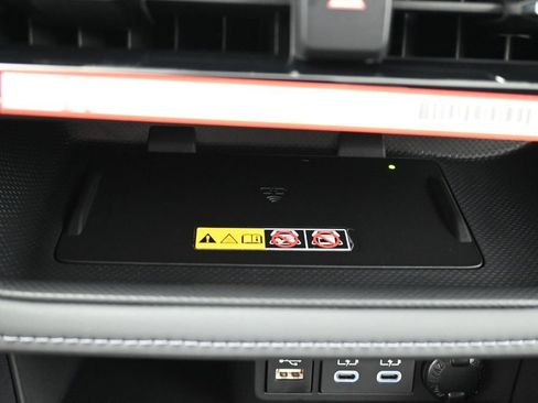 Certified 2026 Toyota Highlander Limited AWD/4WD image 24