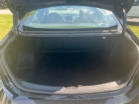 Used 2023 Chevrolet Malibu LT FWD image 23