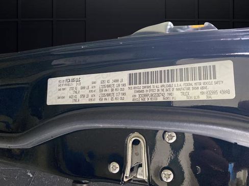 Used 2019 RAM 3500 Limited w/ Max Tow Package image 29