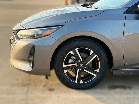 Certified 2025 Nissan Sentra SV FWD image 8