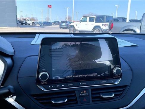 Certified 2025 Nissan Altima 2.5 S image 19