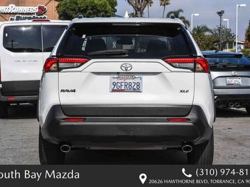 Used 2023 Toyota RAV4 XLE FWD image 7