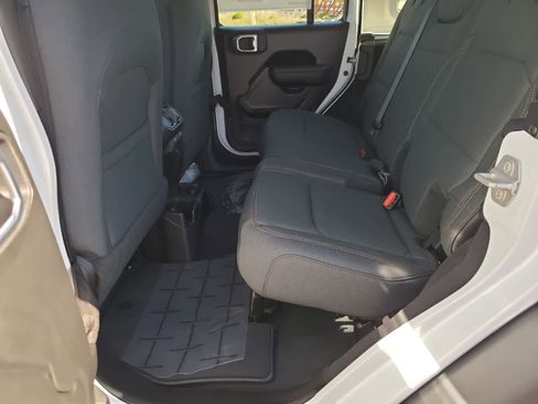 New 2026 Jeep Wrangler Unlimited Sport AWD/4WD image 21