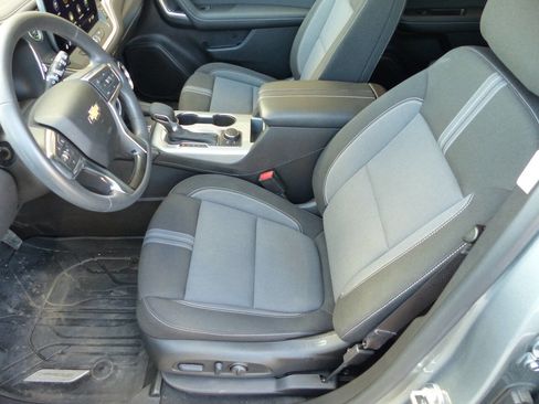 Used 2025 Chevrolet Blazer LT w/ Convenience Package image 18