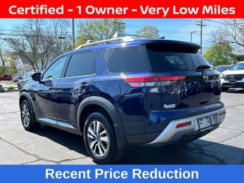 Certified 2022 Nissan Pathfinder SL AWD/4WD image 4
