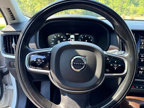 Used 2018 Volvo S90 T6 Inscription w/ Convenience Package AWD/4WD image 12