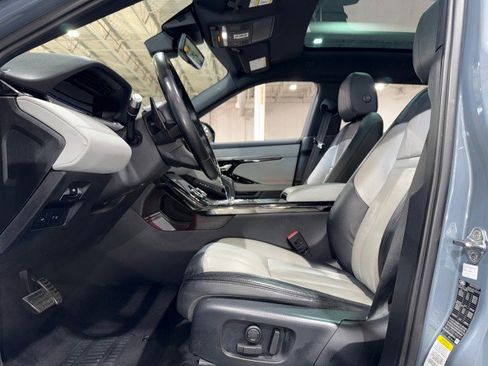 Used 2020 Land Rover Range Rover Evoque First Edition image 50