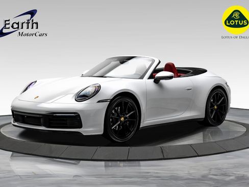 Used 2021 Porsche 911 Carrera 4 image 1