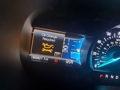 Used 2021 Ford Edge Titanium AWD/4WD image 20
