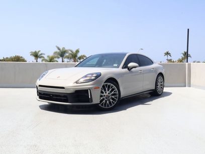 Certified 2025 Porsche Panamera 4 w/ Premium Package