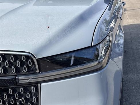 New 2025 Lincoln Navigator Reserve image 10